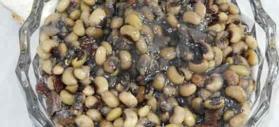 Spicy Black Eye Peas are seasoned to perfection. Great for New Year's. Serve it with cooked cabbage and cornbread. A great New Year's tradional recipe!