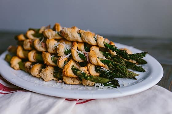 Asparagus Appetizers. These Asparagus Appetizers are a winning combination of ham, asparagus and dinner roll dough.